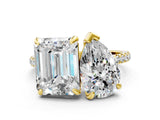 Yellow gold Pear and Emerald Toi Moi Ring with Prong Setting and Pave Band