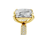Yellow gold Pear and Princess Toi Moi Ring with Prong Setting and Pave Band 5