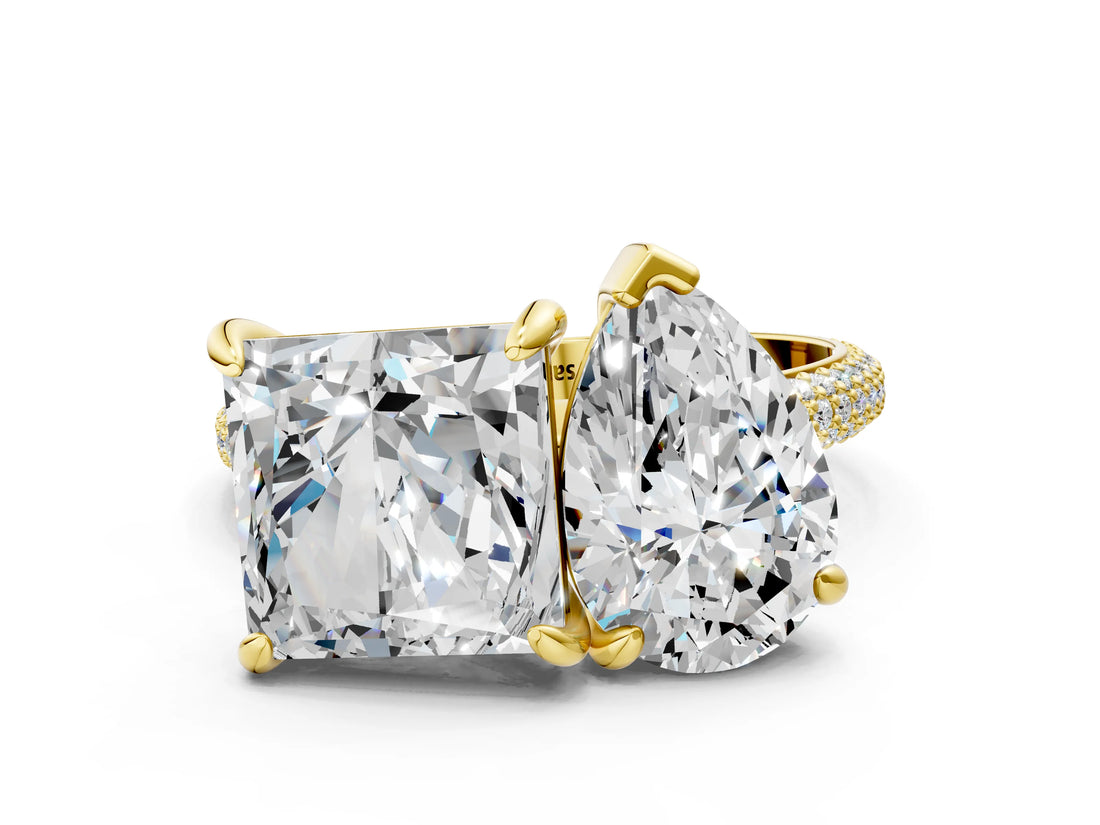 Yellow gold Pear and Princess Toi Moi Ring with Prong Setting and Pave Band