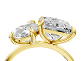Yellow gold Pear and Princess Toi Moi Ring with Prong Setting and Plain Band 4