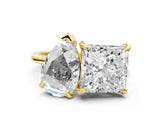 Yellow gold Pear and Princess Toi Moi Ring with Prong Setting and Plain Band