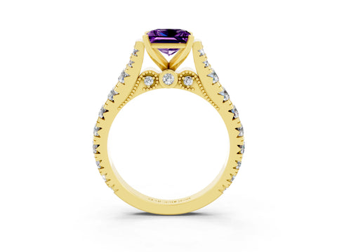 Yellow gold Princess Cut Amethyst Classic Solitaire Ring with Pavé Band and Four-Prong Setting_3