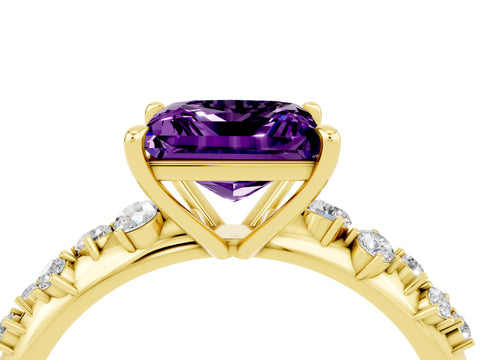 Yellow gold Princess Cut Amethyst Cluster Side Stone Solitaire Ring with Prong Setting_28