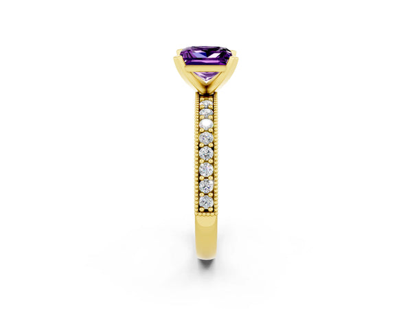 Yellow gold Princess Cut Amethyst Milgrain Pavé Engagement Ring with Four-Prong Setting