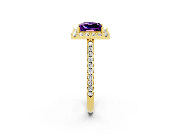 Yellow gold Princess Cut Amethyst Pavé Halo Ring with Four-Prong Setting