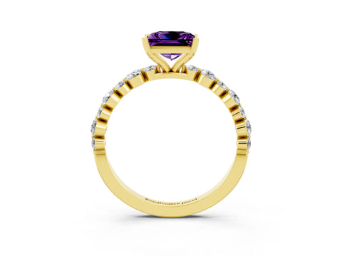 Yellow gold Princess Cut Amethyst Prong Set Engagement Ring with Pavé Band_3