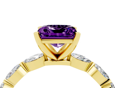 Yellow gold Princess Cut Amethyst Ring with Marquise Side Stones and Prong Setting_4