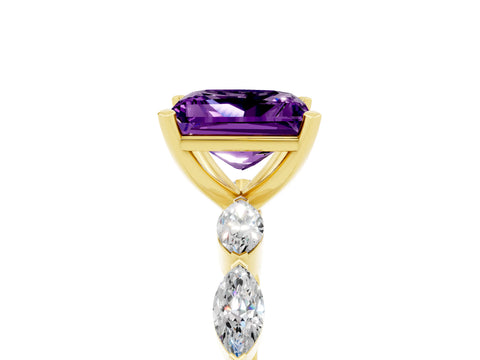 Yellow gold Princess Cut Amethyst Ring with Marquise Side Stones and Prong Setting_5
