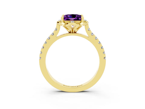 Yellow gold Princess Cut Amethyst Ring with Pavé Band and Floral Prong Setting_3