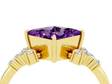 Yellow gold Princess Cut Amethyst Ring with Side Stones and Four-Prong Setting_40