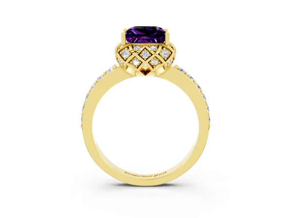 Yellow gold Princess Cut Amethyst Scalloped Halo Engagement Ring with Round Shared Prong Band