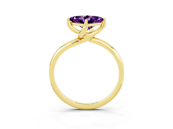 Yellow gold Princess Cut Amethyst Solitaire Engagement Ring with Four-Prong Setting and Classic Band