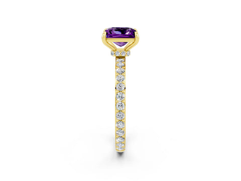 Yellow gold Princess Cut Amethyst Solitaire Engagement Ring with Pavé Band and Four-Prong Setting_2