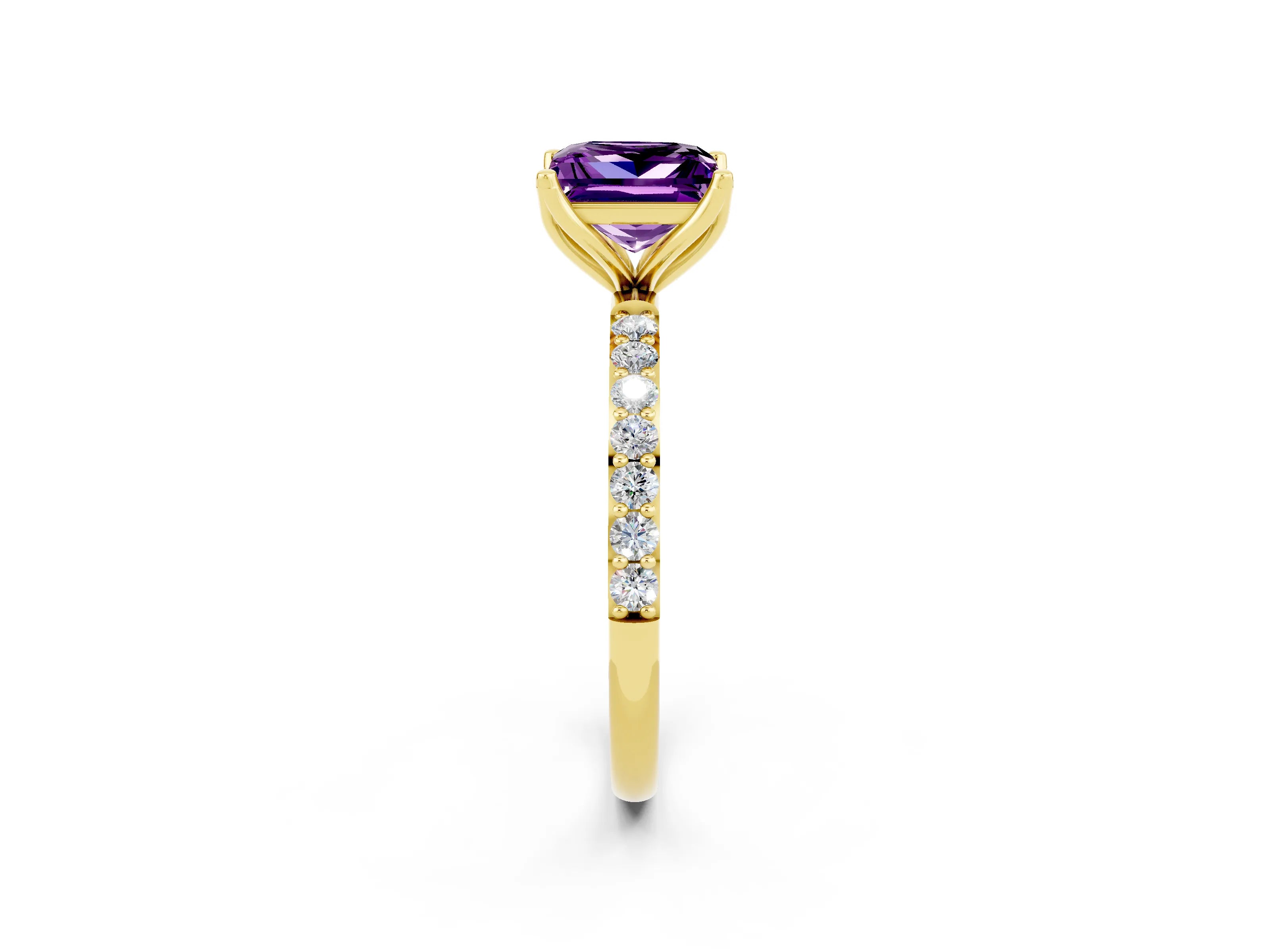 Yellow gold Princess Cut Amethyst Solitaire Engagement Ring with Pavé Band and Prong Setting_2