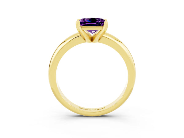 Yellow gold Princess Cut Amethyst Solitaire Engagement Ring with Round Band and Four-Prong Setting