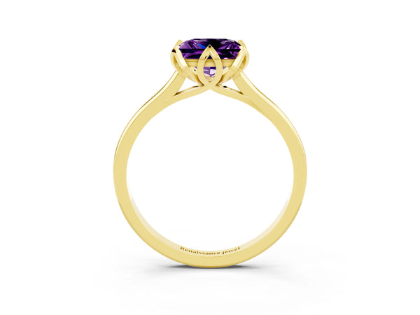 Yellow Gold Princess Cut Amethyst Floral Solitaire Engagement Ring with Plain Band