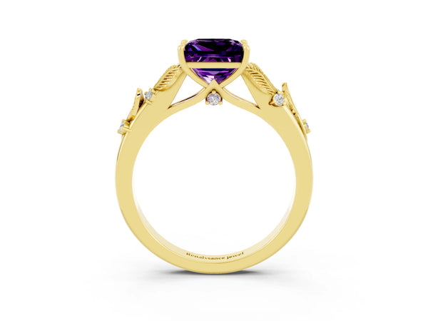 Yellow gold Princess Cut Amethyst Solitaire Ring with Leaf Motif Band and Four-Prong Setting
