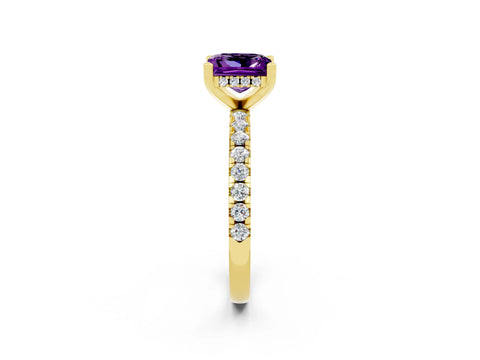 Yellow gold Princess Cut Amethyst Solitaire Ring with Pavé Band and Four-Prong Setting_14