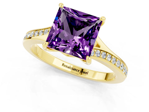 Yellow gold Princess Cut Amethyst Solitaire Ring with Pavé Band and Prong Setting_13