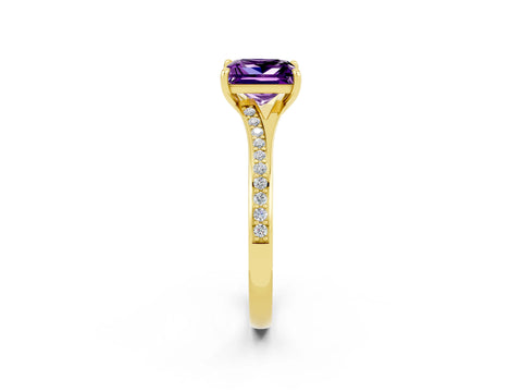 Yellow gold Princess Cut Amethyst Solitaire Ring with Pavé Band and Prong Setting_14