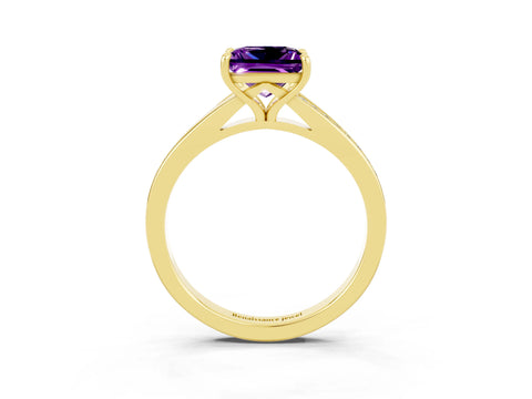 Yellow gold Princess Cut Amethyst Solitaire Ring with Pavé Band and Prong Setting_15