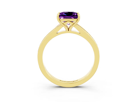 Yellow gold Princess Cut Amethyst Solitaire Ring with Pavé Band and Prong Setting_3