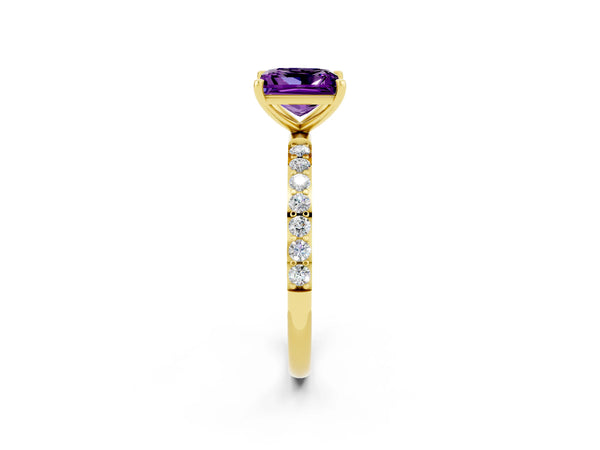 Yellow gold Princess Cut Amethyst Solitaire Ring with Round  Pavé Band and Prong Setting