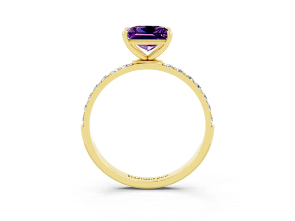 Yellow gold Princess Cut Amethyst Solitaire Ring with Round  Pavé Band and Prong Setting