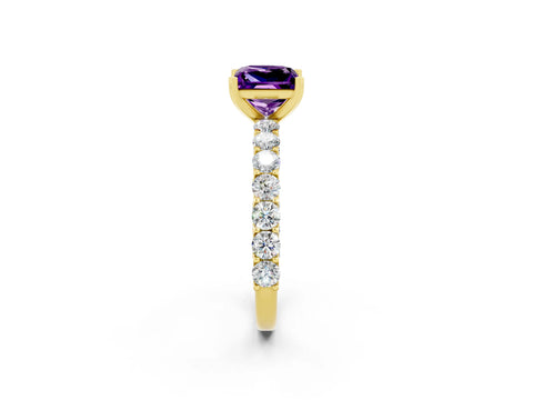 Yellow gold Princess Cut Amethyst Solitaire Ring with Shared Prong Pavé Band and Four-Prong Setting_2