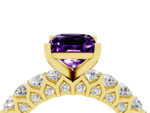 Yellow gold Princess Cut Amethyst Solitaire Ring with Shared Prong Pavé Band and Four-Prong Setting_4