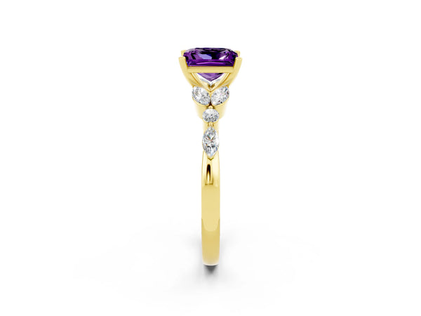 Yellow gold Princess Cut Amethyst Solitaire Ring with Side Stones and Four-Prong Setting