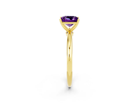 Yellow gold Princess Cut Amethyst Solitaire Ring with Six-Prong Setting and Classic Band_2
