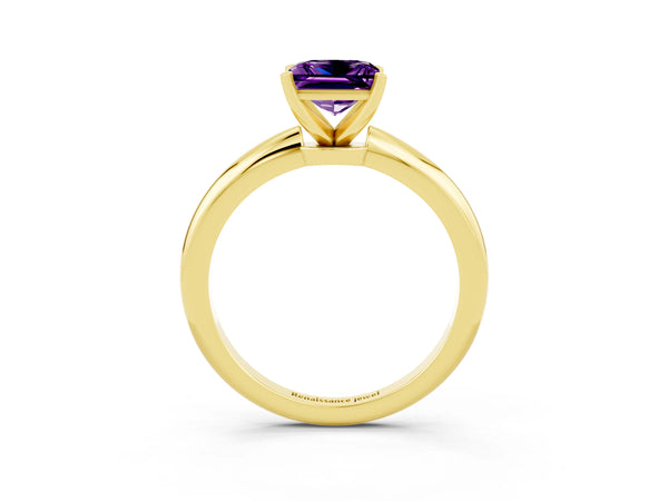 Yellow gold Princess Cut Amethyst Solitaire Ring with Six-Prong Setting and Classic Band