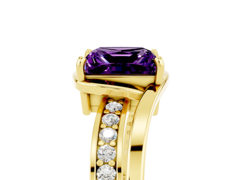 Yellow gold Princess Cut Amethyst Solitaire Ring with Split Shank and Prong Setting_5