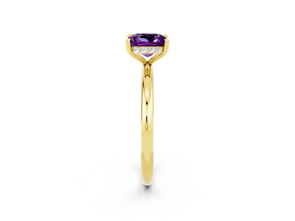 Yellow gold Princess Cut Amethyst Solitaire Ring with Thin Band and Four-Prong Setting