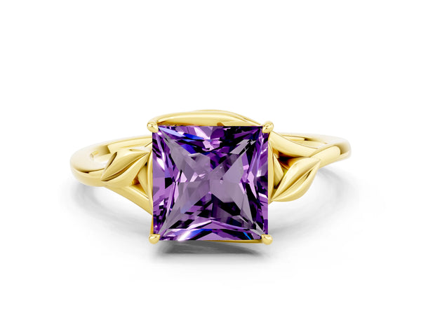 Yellow gold Princess Cut Amethyst Solitaire Ring with Twist Band and Four-Prong Setting
