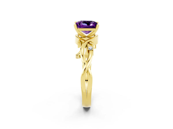 Yellow gold Princess Cut Amethyst Solitaire Ring with Twisted Band and Prong Setting