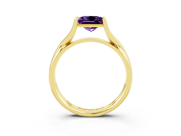 Yellow gold Princess Cut Amethyst Solitaire Twist Band Prong Setting Ring