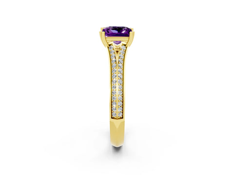 Yellow gold Princess Cut Amethyst Split Shank Engagement Ring with Pavé Band_2