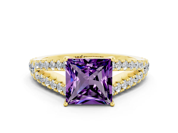 Yellow gold Princess Cut Amethyst Split Shank Pavé Engagement Ring with Four-Prong Setting