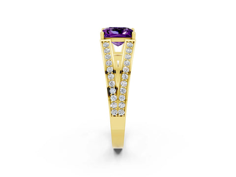 Yellow gold Princess Cut Amethyst Split Shank Ring with Pavé Band and Four-Prong Setting_2