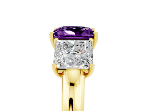 Yellow gold Princess Cut Amethyst Three-Stone Ring with Four-Prong Setting and Classic Band_5