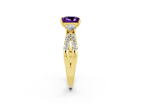 Yellow gold Princess Cut Amethyst Three-Stone Ring with Pavé Split Shank and Four-Prong Setting_2