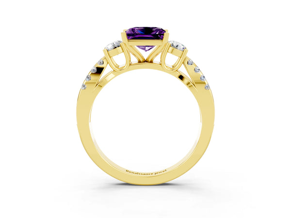 Yellow gold Princess Cut Amethyst Three-Stone Ring with Pavé Split Shank and Four-Prong Setting