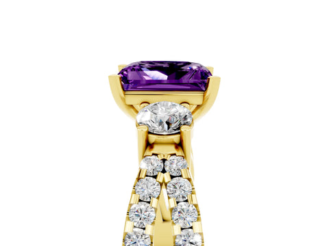 Yellow gold Princess Cut Amethyst Three-Stone Ring with Pavé Split Shank and Four-Prong Setting_5