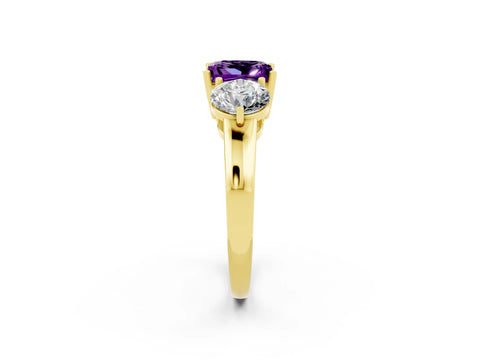 Yellow gold Princess Cut Amethyst Three-Stone Ring with Prong Setting and Classic Band_2