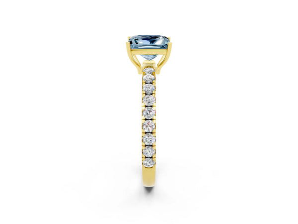 Yellow gold Princess Cut Aquamarine Pavé Solitaire Engagement Ring with Four-Prong Setting