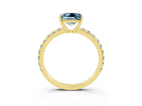 Yellow gold Princess Cut Aquamarine Pavé Solitaire Engagement Ring with Four-Prong Setting_15