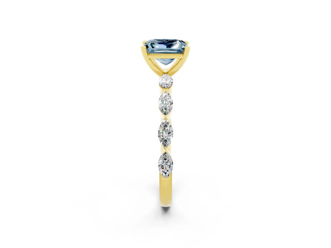 Yellow gold Princess Cut Aquamarine Ring with Marquise Side Stones and Prong Setting_2