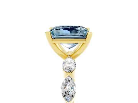 Yellow gold Princess Cut Aquamarine Ring with Marquise Side Stones and Prong Setting_5